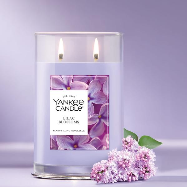 Yankee Candle(R) 20oz Signature 2-Wick Lilac Blossom(tm)Tumbler Candle alternate view