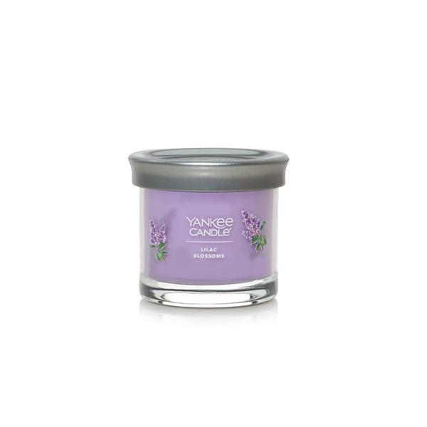 Yankee Candle(R) Signature Lilac Blossoms(tm) Small Tumbler Candle
