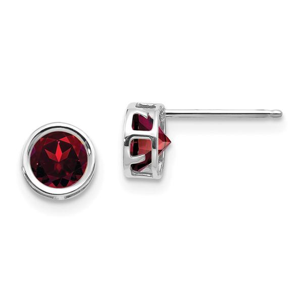 Gemstone Classics(tm) White Gold 5mm. Garnet Stud Earrings