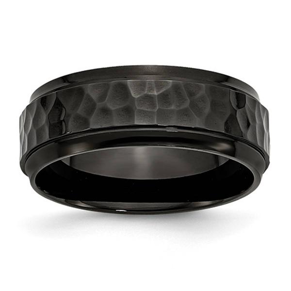 Mens Gentlemen's Classics(tm) 8mm Black Plated & Hammer Detail Band