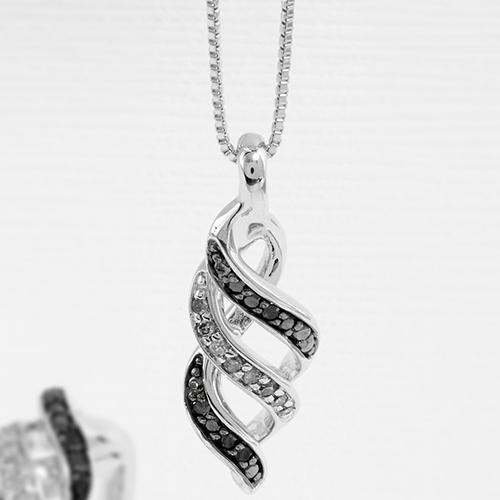 Diamond Classics(tm) Sterling 1/10ctw. Diamond Pendant Necklace