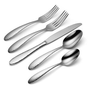 Oneida Reyna 20pc.Everyday Flatware Set alternate view