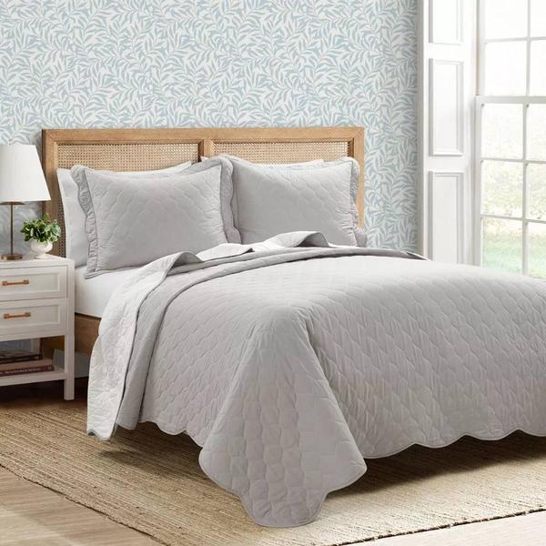 Coastal Chic Scallop Reversible Cotton 3pc. Quilt Set alternate view