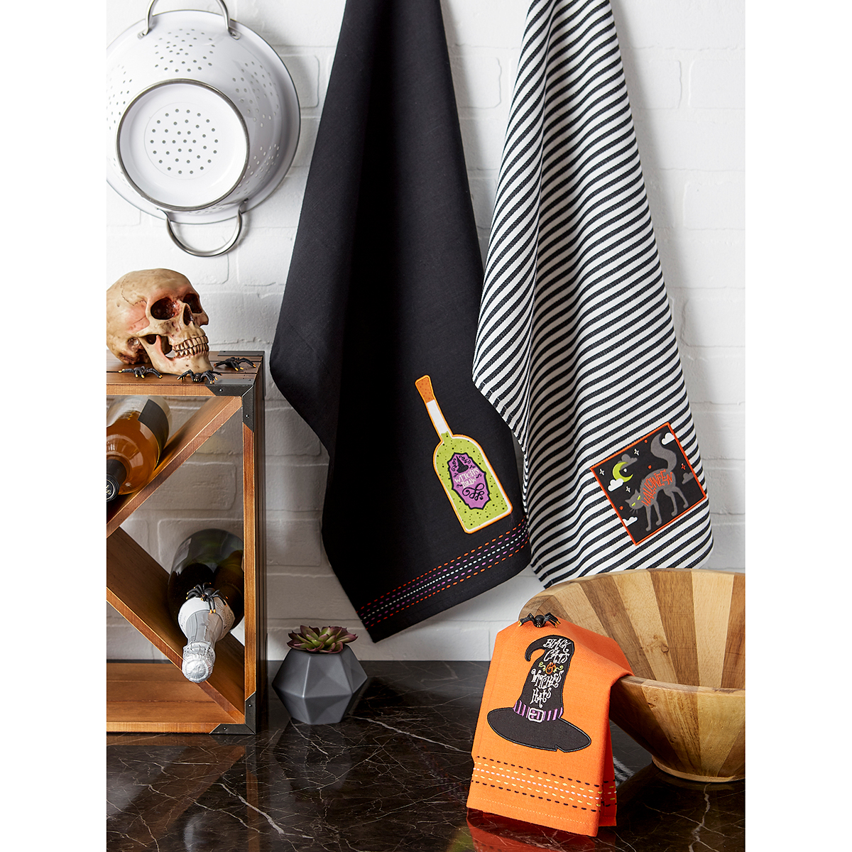 DII(R) Embellished Bewitched Kitchen Towels Set Of 3