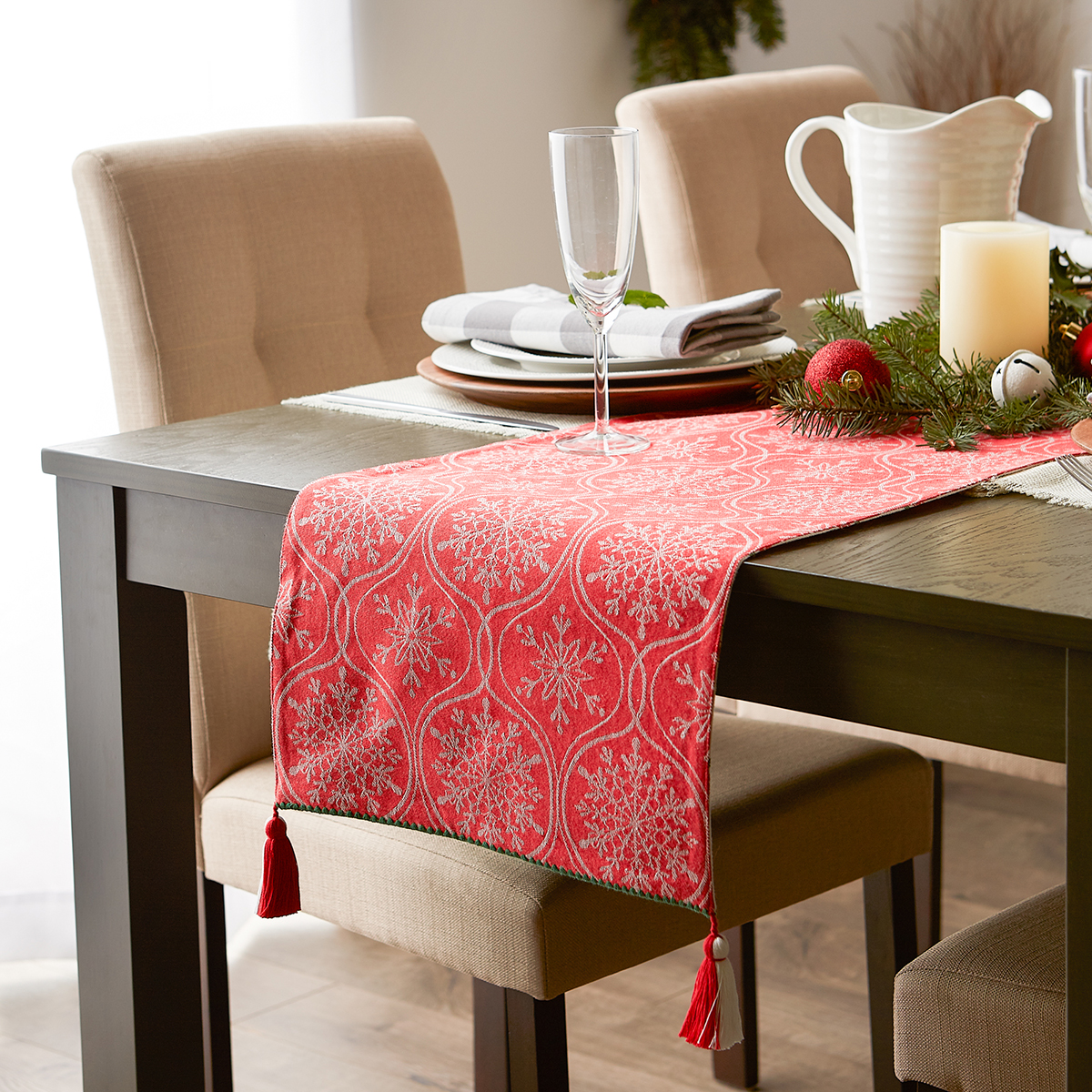 DII(R) Joyful Snowflakes Reversible Jacquard Table Runner