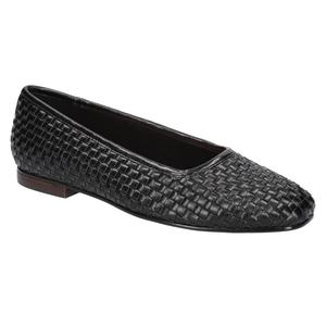 Womens Bella Vita Kimiko Square Toe Flats
