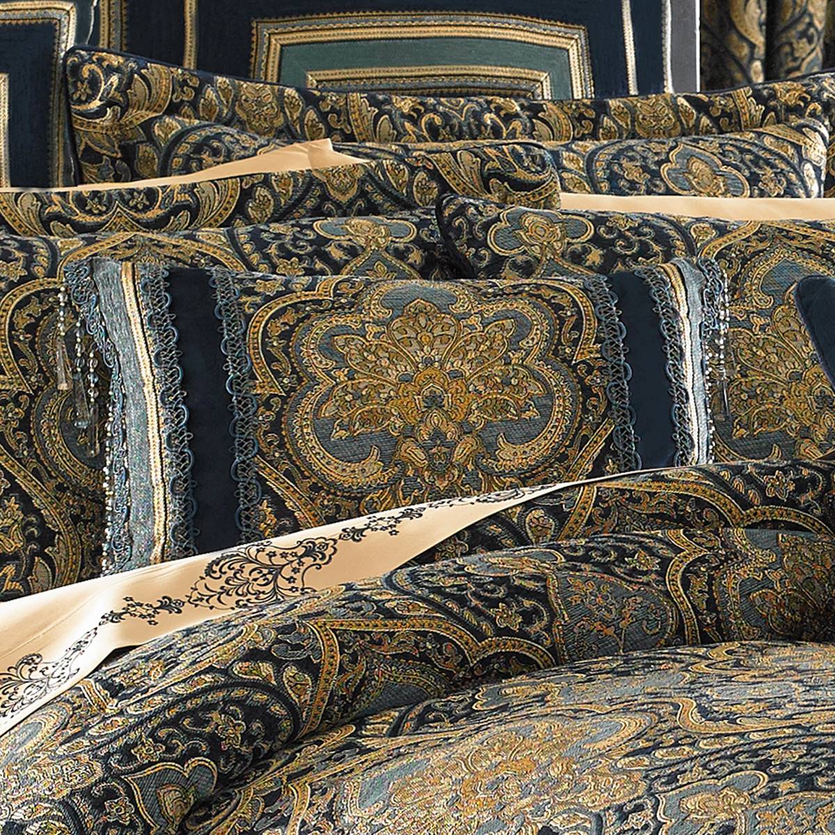 Five Queens Court Palmer Boudoir Decorative Pillow - 21x15