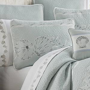Royal Court Water's Edge 3pc. Reversible Quilt Set alternate view