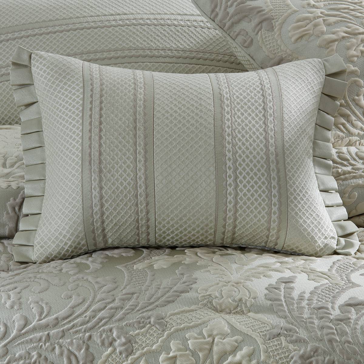 J. Queen New York Leonardo Boudoir Decorative Pillow - 20x15