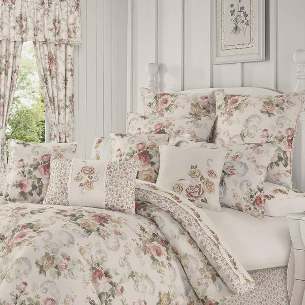 Royal Court Chablis 4pc. Comforter Set alternate view