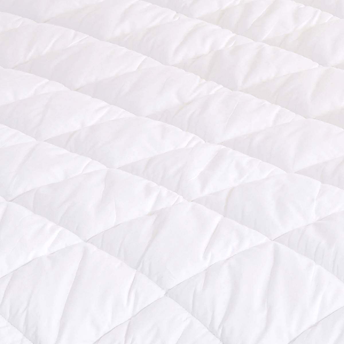 J. Queen New York Regal Allergen Barrier Waterproof Mattress Pad