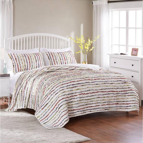 Greenland Home Fashions(tm) Bella Ruffle Frayed Edge 3pc. Quilt Set