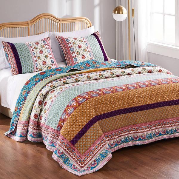 Greenland Home Fashions(tm) Thalia Velvet Embellished 3pc. Quilt Set