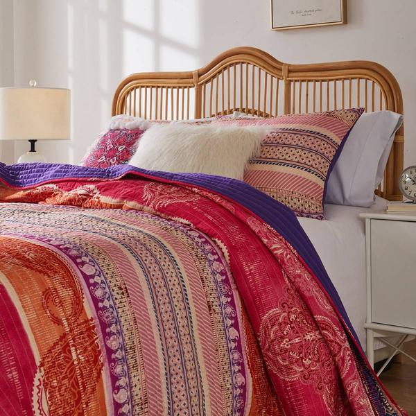 Greenland Home Fashions(tm) Aurora Mid-Century Boho Pink Quilt Set alternate view
