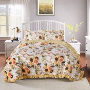 Greenland Home Fashions(tm) Somerset Ruffle-Embellished Quilt Set