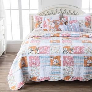 Greenland Home Fashions(tm) Everly Shabby Chic Reversible Quilt Set alternate view