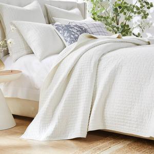 Greenland Home Fashions(tm) Monterrey Finely Stitch Solid Quilt Set