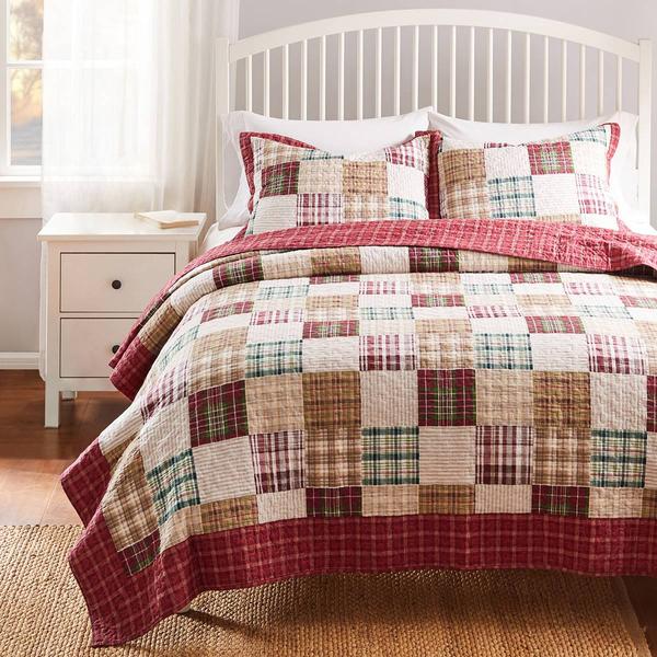Greenland Home Fashions(tm) Oxford Traditional Reversible Quilt Set
