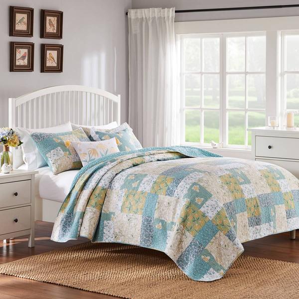 Greenland Home Fashions(tm) Evangeline Floral Reversible Quilt Set