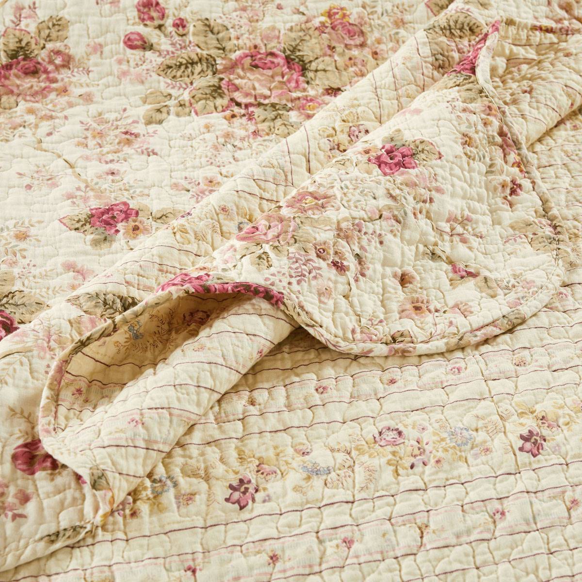 Greenland Home Fashions(tm) Antique Rose Ecru Quilt Set W/ Pillows