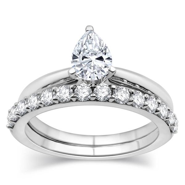 Nova Star(R) 1ctw. Lab Grown Diamond Pear Bridal Set