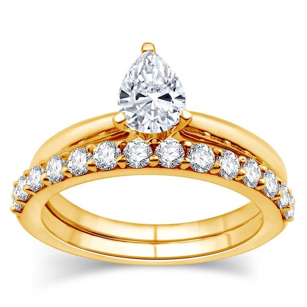 Nova Star(R) Yellow Gold 1ctw. Lab Grown Diamond Pear Bridal Set