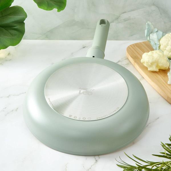 BergHOFF Leo Balance 3pc. Non-Stick Ceramic Frying Pan Set alternate view