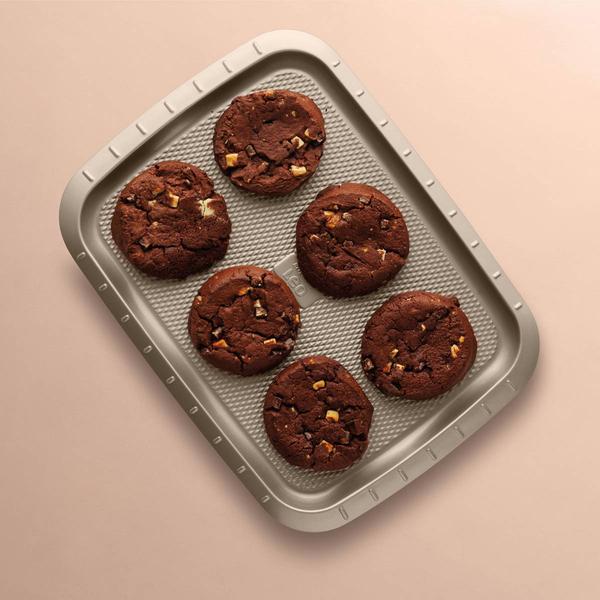 BergHOFF Leo Balance Non-stick 13.25in. Carbon Steel Cookie Sheet alternate view