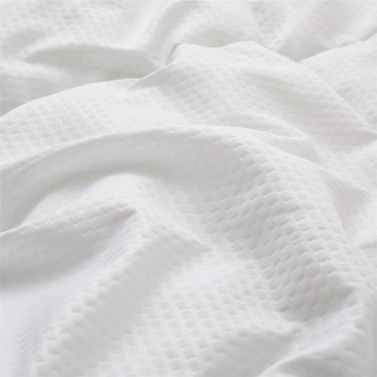 PeaceNest Embossed All Season Down Alternative Comforter