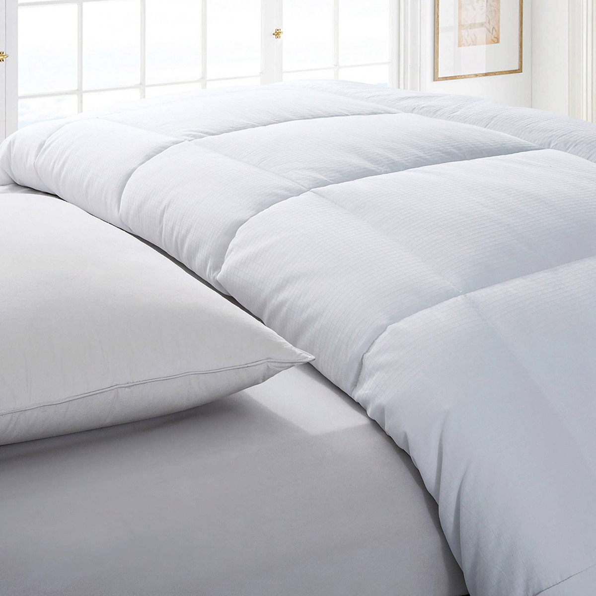 PeaceNest Grid Quilted All Season Down Alternative Comforter