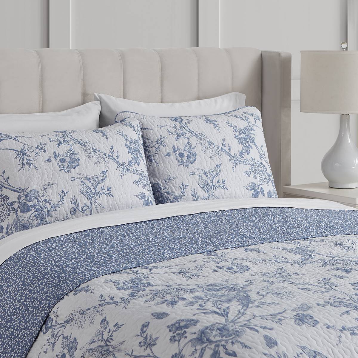 Cedar Court Chantilly Toile Reversible Quilt Set