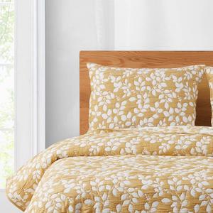Cedar Court Camden Leaf Reversible 3pc. Quilt Set alternate view
