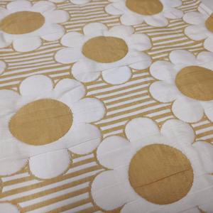 Design Studio Daisy Flower Reversible 3pc. Quilt Set alternate view