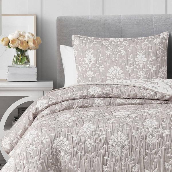 Cedar Court Soft Matelasse Jacquard Reversible 3pc. Quilt Set alternate view