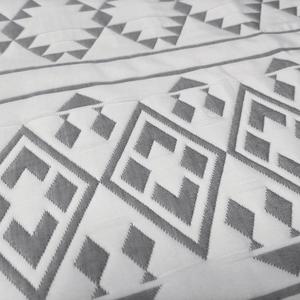 Design Studio Kai Tribal Jacquard Reversible 3pc. Quilt Set alternate view