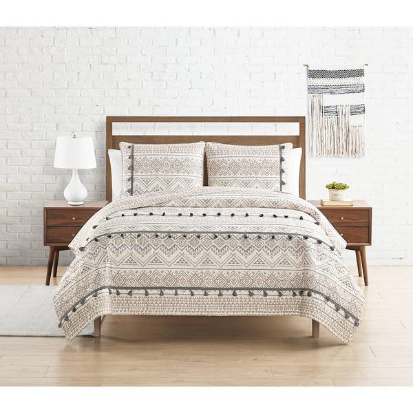 Home Retreat Nevada Tribal Quilt Bedding Set