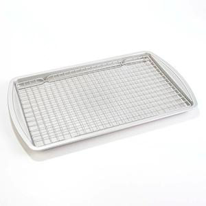 Famous Brand Aluminum Cookie Sheet & Cooling Rack 2pc. Baking Set