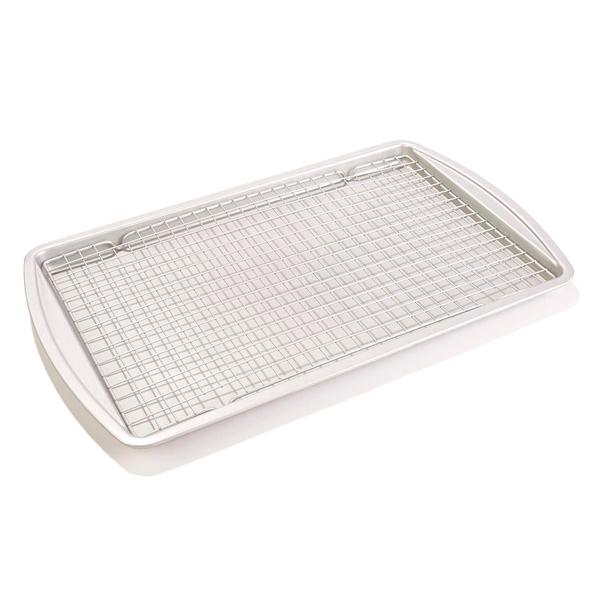 Famous Brand Aluminum Cookie Sheet & Cooling Rack 2pc. Baking Set
