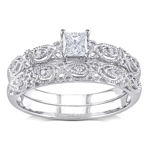 Loveblooms(tm) White Gold 1/3ctw. Diamond Bridal Ring Set