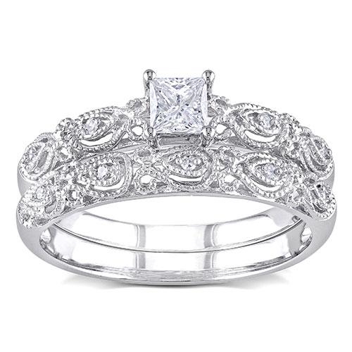 Loveblooms(tm) White Gold 1/3ctw. Diamond Bridal Ring Set
