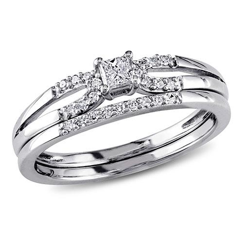 Loveblooms(tm) Princess & Round Diamond Bridal Ring Set