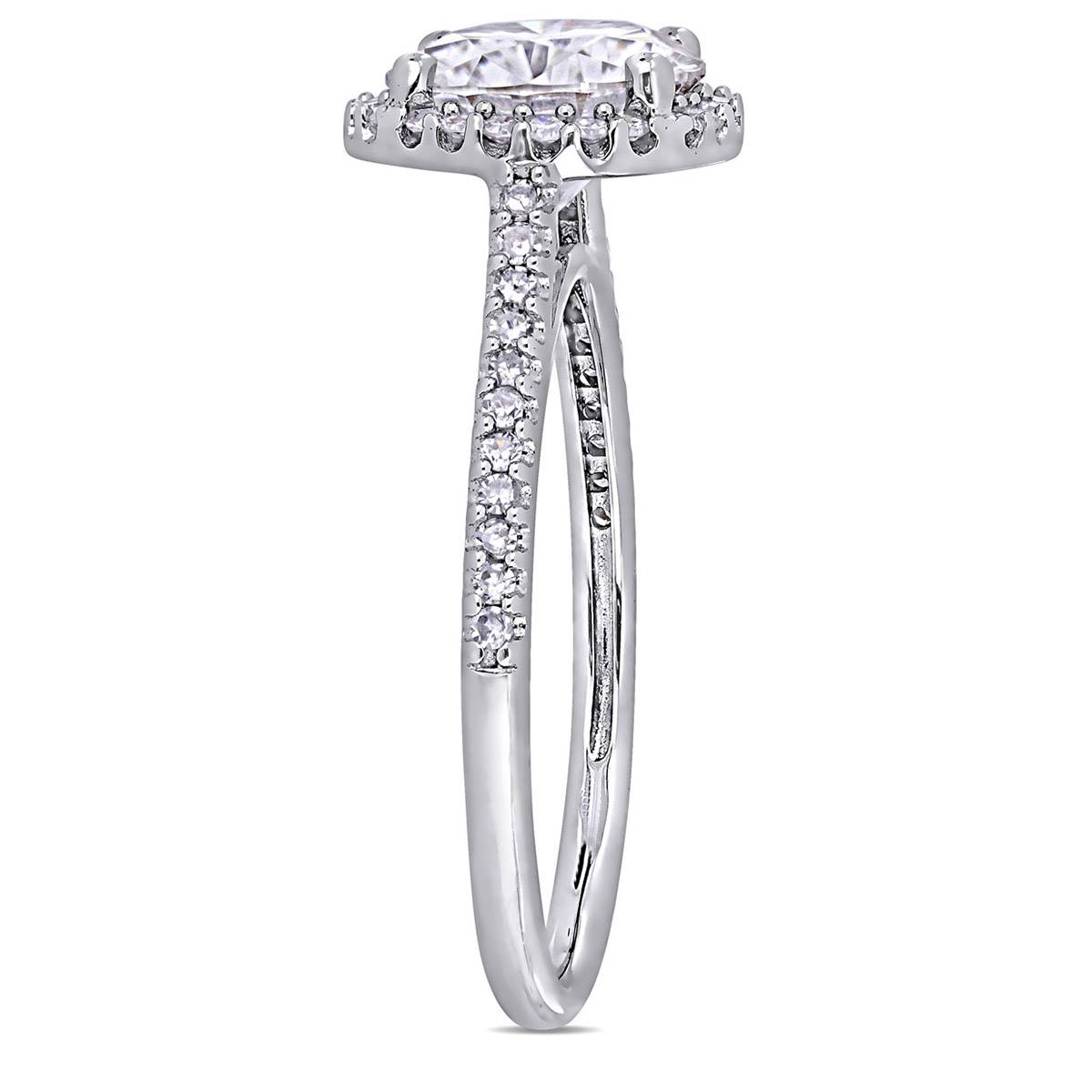 Diamond Classics(tm) 14kt. Round Cut Engagement Ring