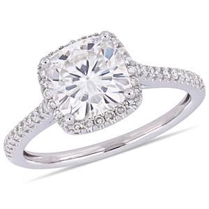 Diamond Classics(tm) 14kt. Cushion Cut Engagement Ring