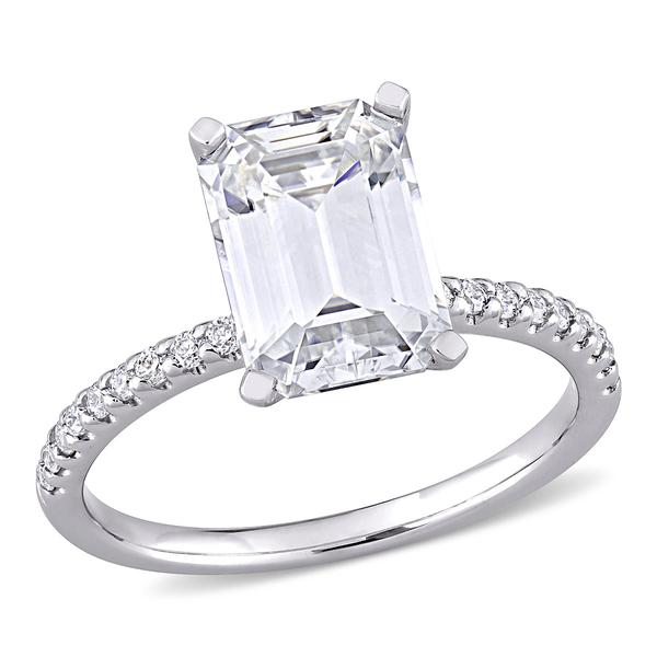 Diamond Classics(tm) 10kt. White Gold Emerald Moissanite Ring