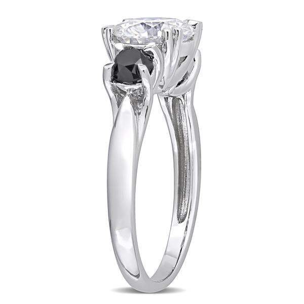 Diamond Classics(tm) 10kt. 3-Stone Black Diamond Ring alternate view