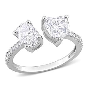 Gemstone Classics(tm) Sterling Silver Moissanite Ring