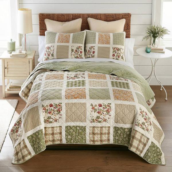 Donna Sharp Peach Rose Cotton Pieced 3pc. Reversible Quilt Set