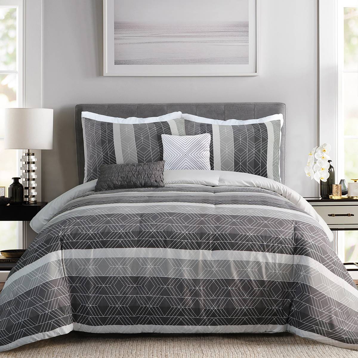 EnvioHome 100% Polyester Maze Reversible Comforter Set