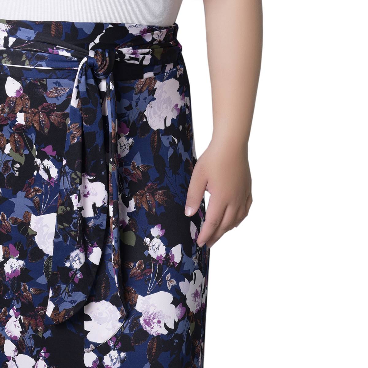 Plus Size NY Collection Pull On Tie Waist Floral Skirt