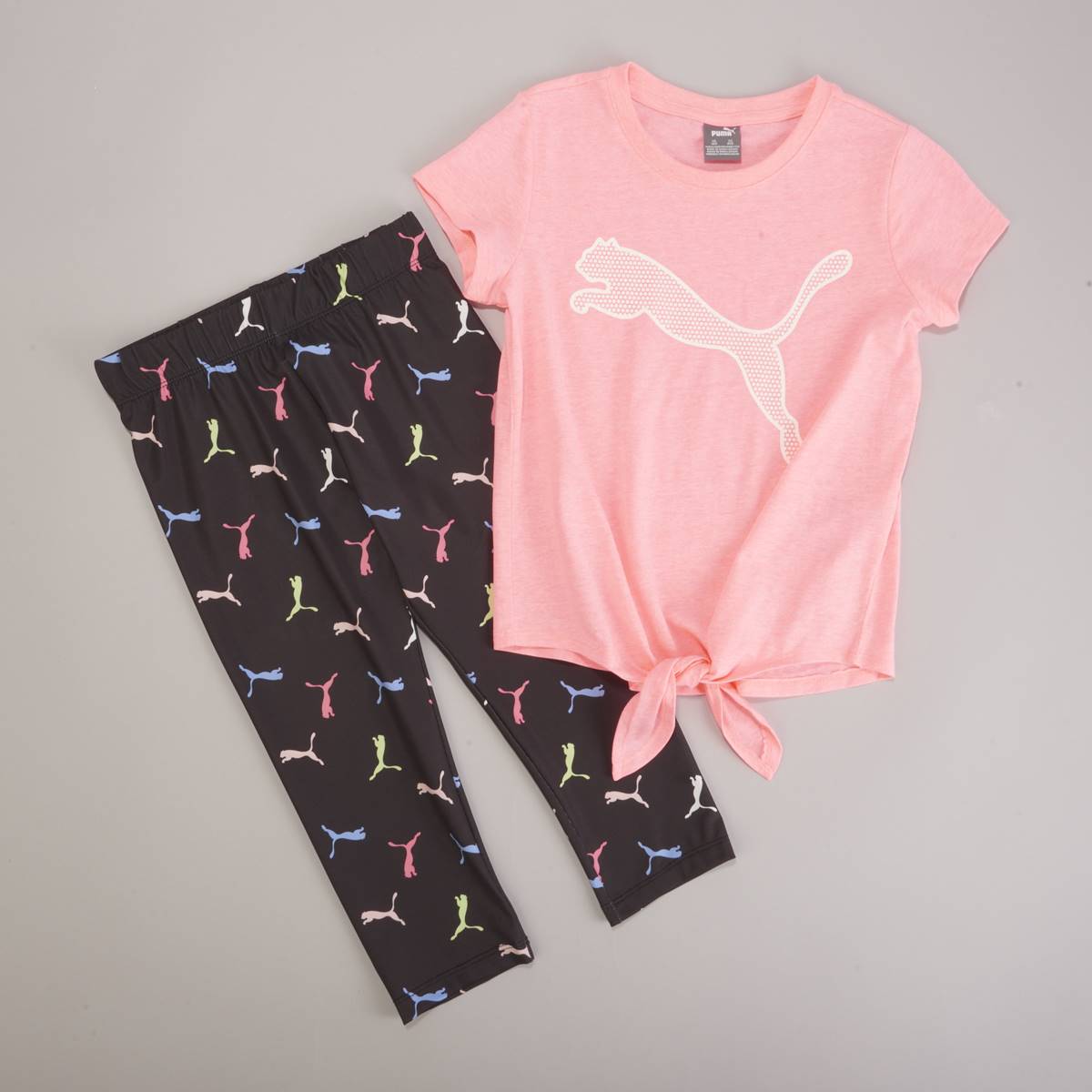 Girls (7-16) Puma(R) Knot Hem Tee & Emblem Capri Leggings Set